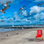 209 Z 2 Sypialniami, 2 Lazienkami, Z Basenem, Sauna, Jacuzzi, Przy Samej Plazy - 5d * Niechorze